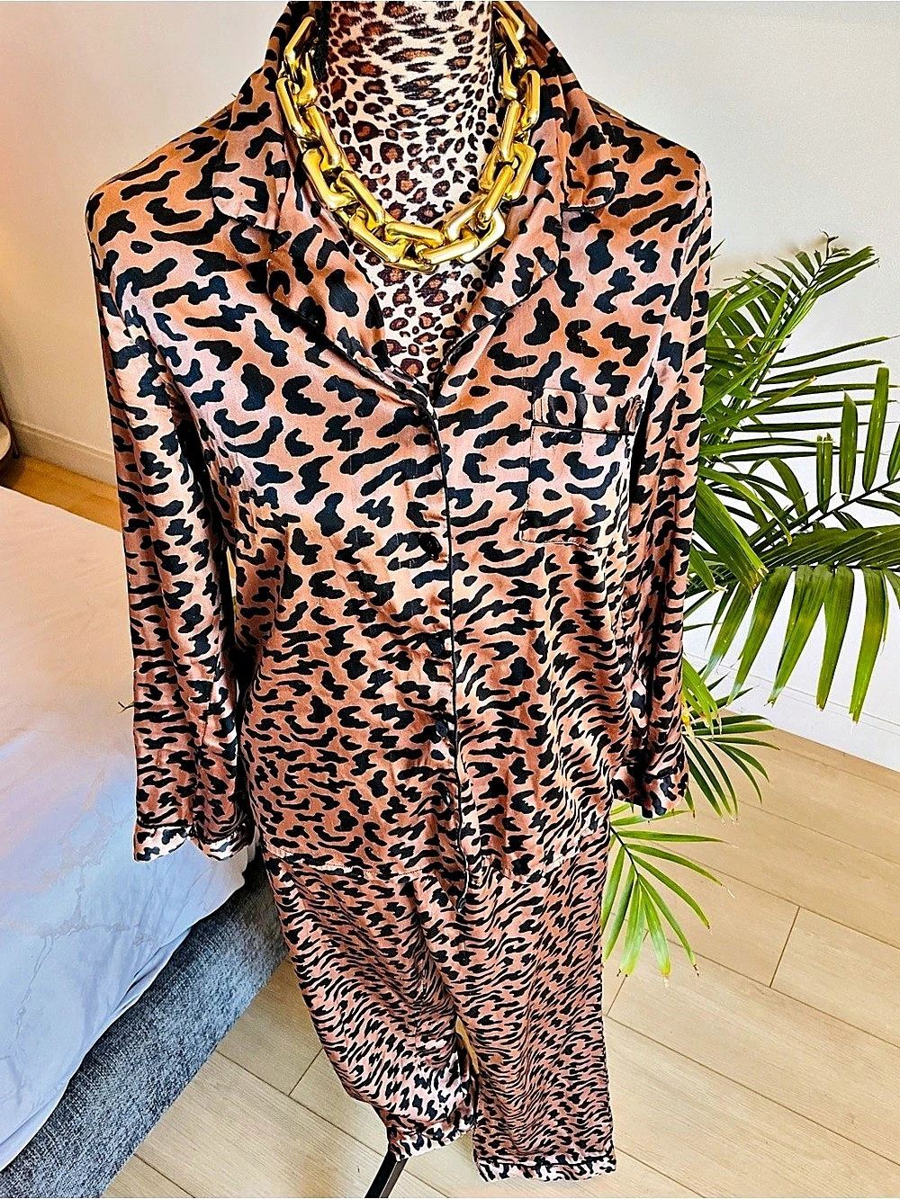 Rachel Zoe Leopard Print Pajama Set - Picture 2 of 8